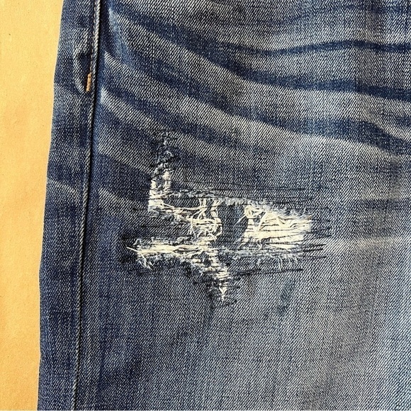Madewell | Distressed High Rise Longline Denim Shorts Bermuda Raw Hem Size 29 - Picture 4 of 9